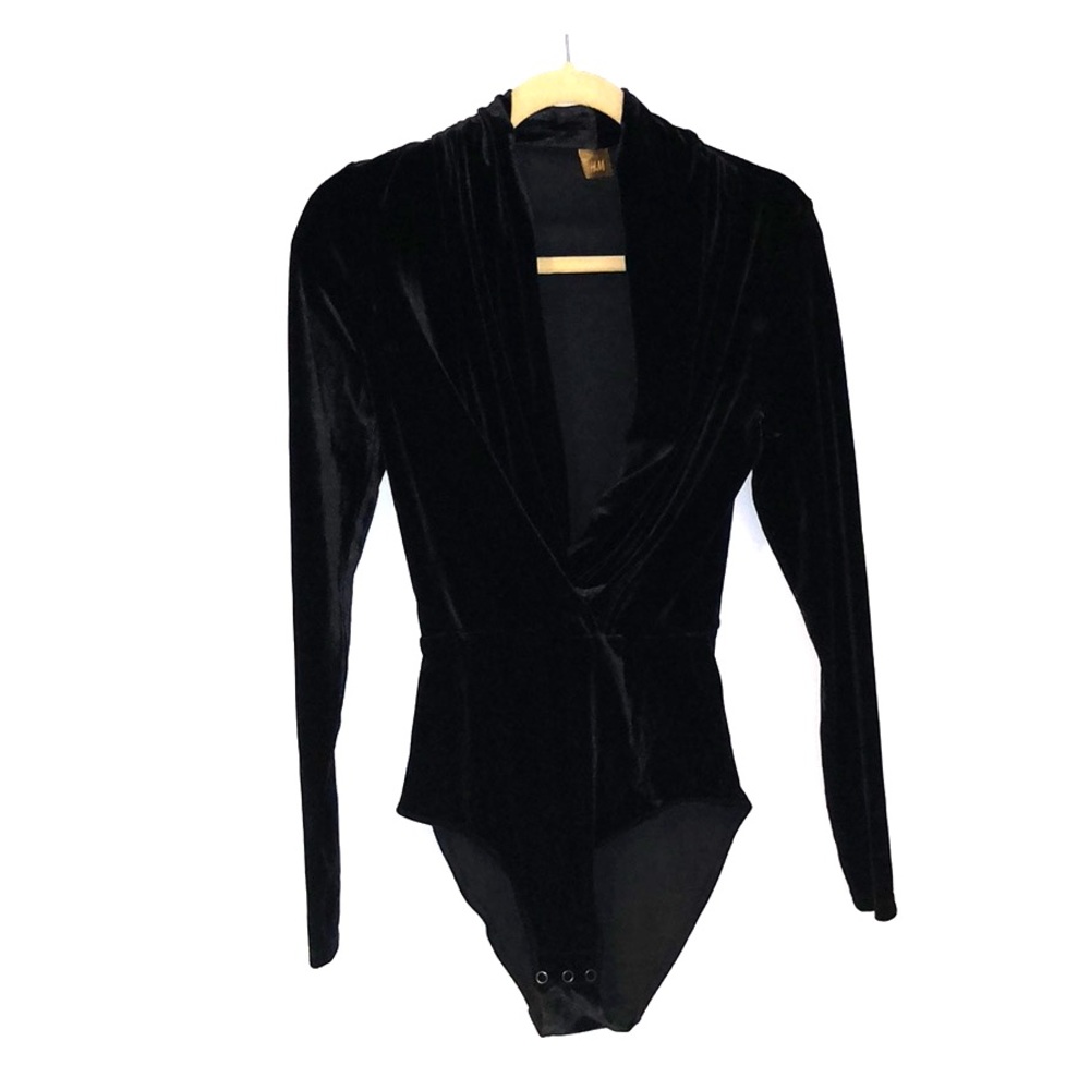 HM VELVET BODYSUIT TAGS ON SIZE 4